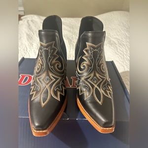 Durango leather booties size 8.5 women’s